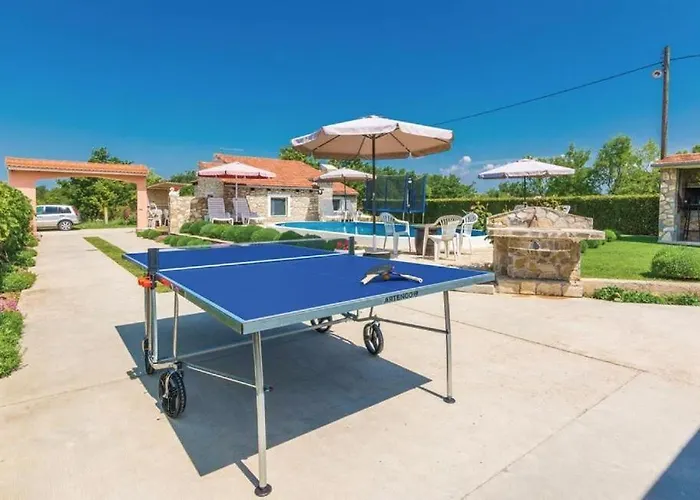 House Bonaca * Smrdelje