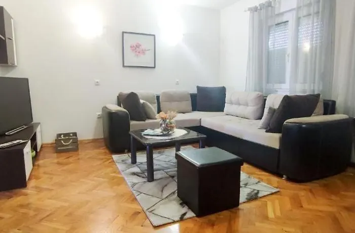 House Bonaca Smrdelje